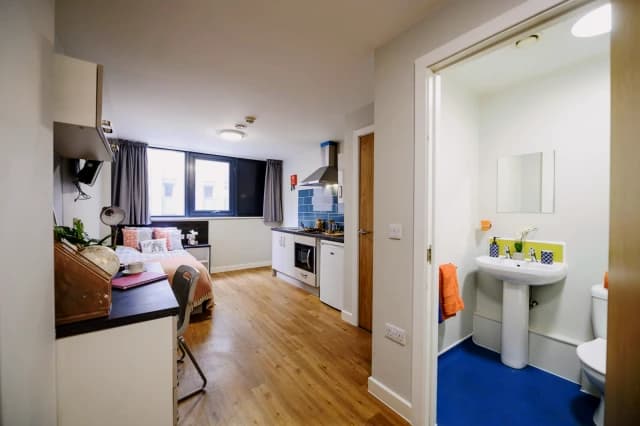 Sovereign house B image
