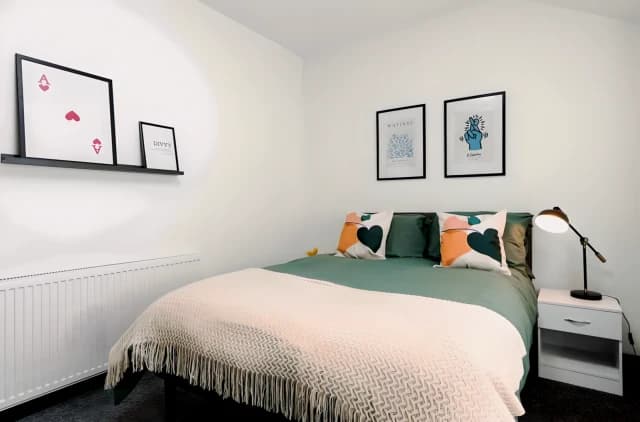 Non En-suite Room 1