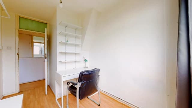 3 Bed / 1 Bath