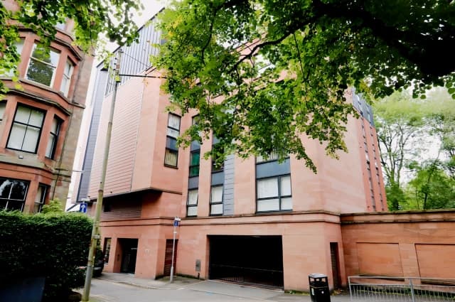 Hayburn Lane, G12 9FD image 2
