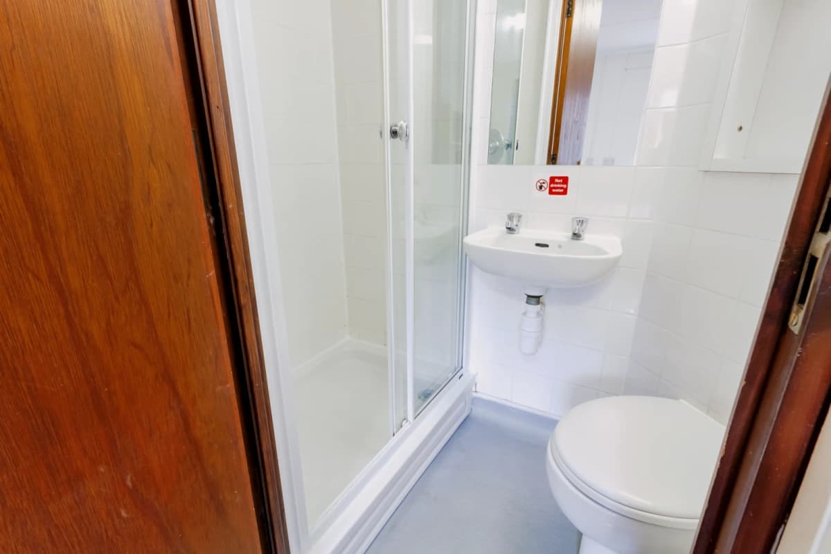 En suite-Silver