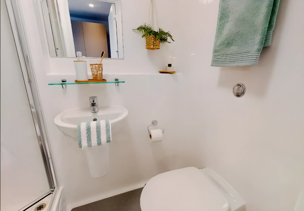 iQ Altus House image