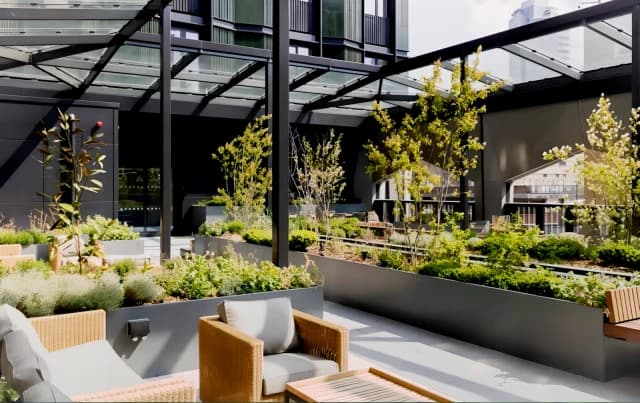 Outdoor Features