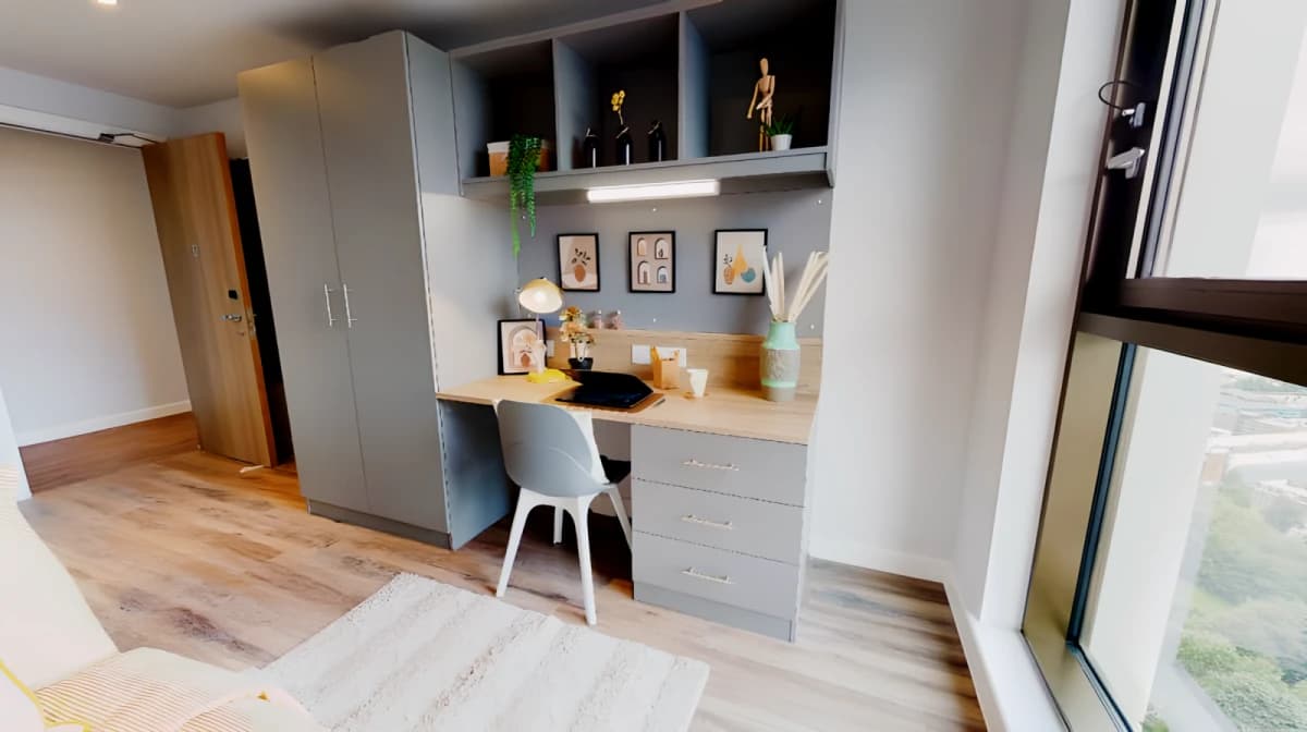 iQ Altus House image