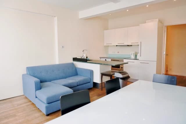 2 Bed / 2 Bath