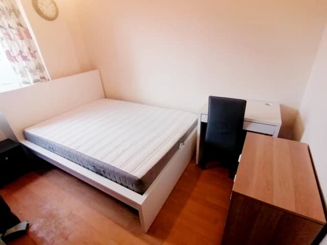 3 Bed / 1 Bath