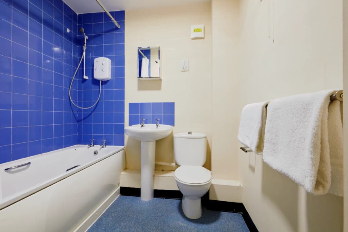 Classic 2 bed Large Double