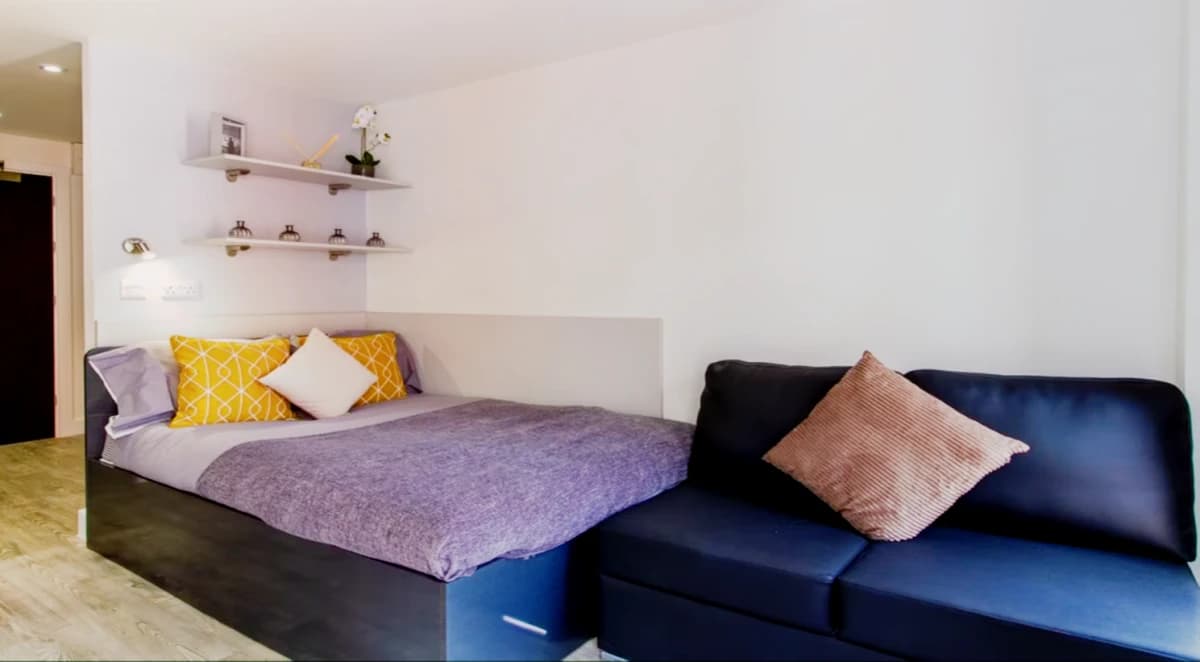 Dover Street Apartments image 4