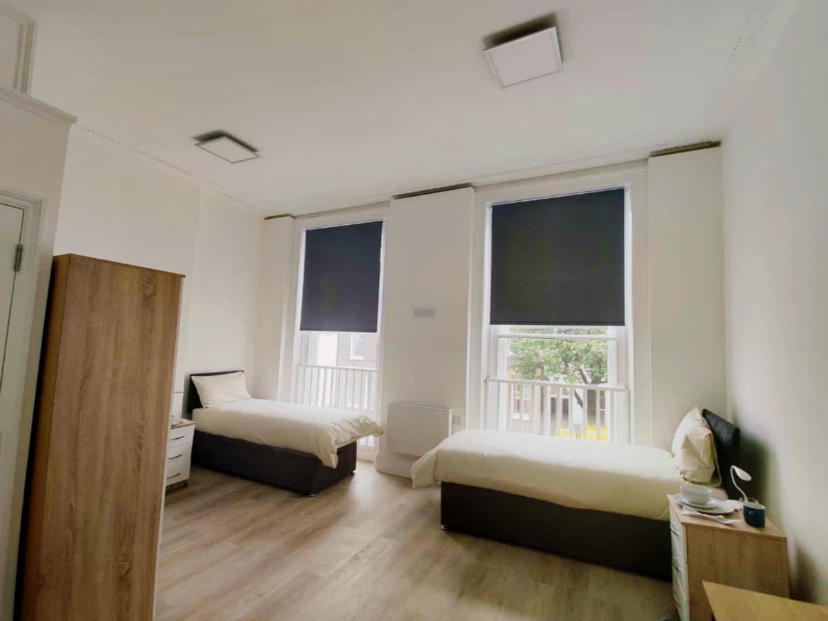 Lnt Bloomsbury image