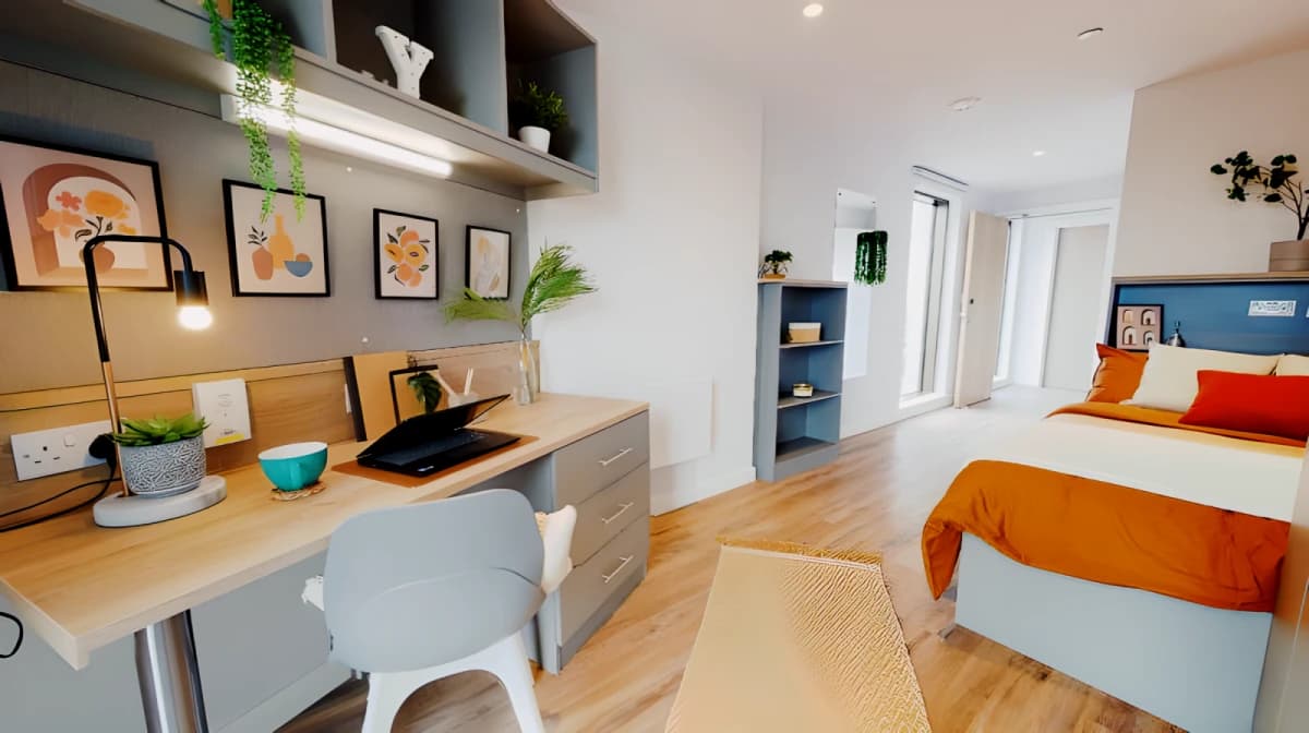 iQ Altus House image