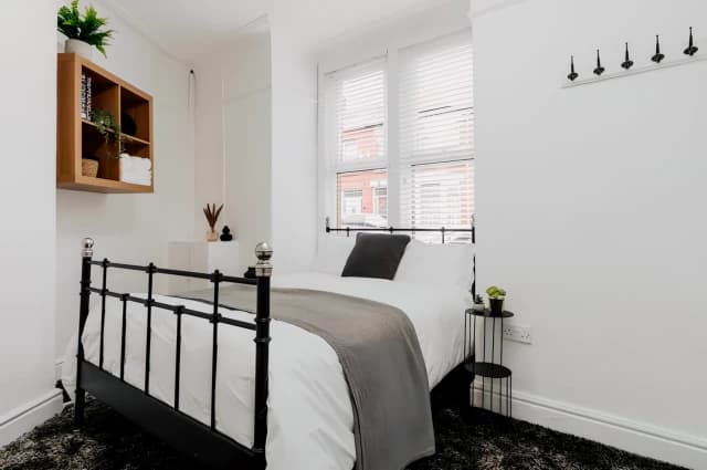 En-suite Room 1