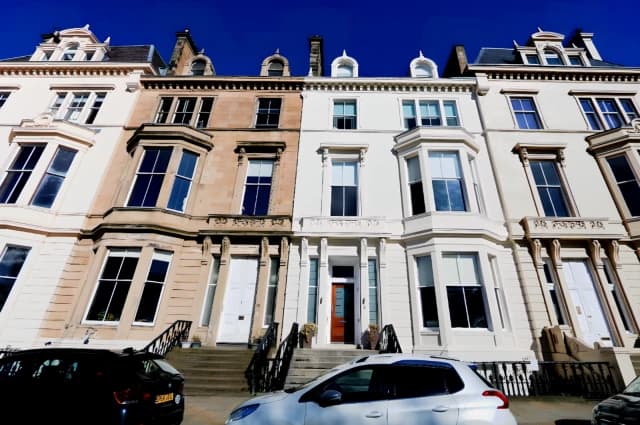 Park Terrace, G3 6BY image 3