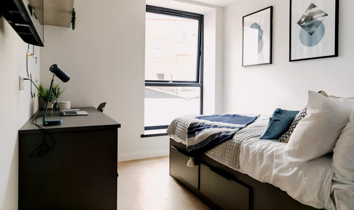 Boutique Student Living - Exeter image