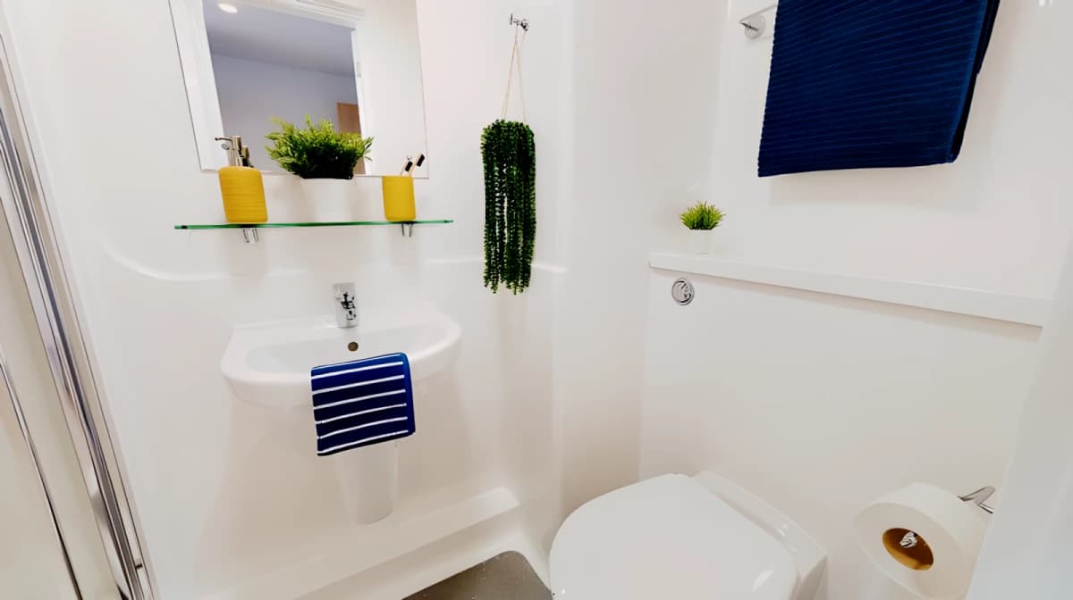 iQ Altus House image