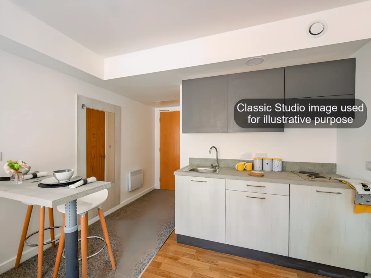 Premium Studio Plus