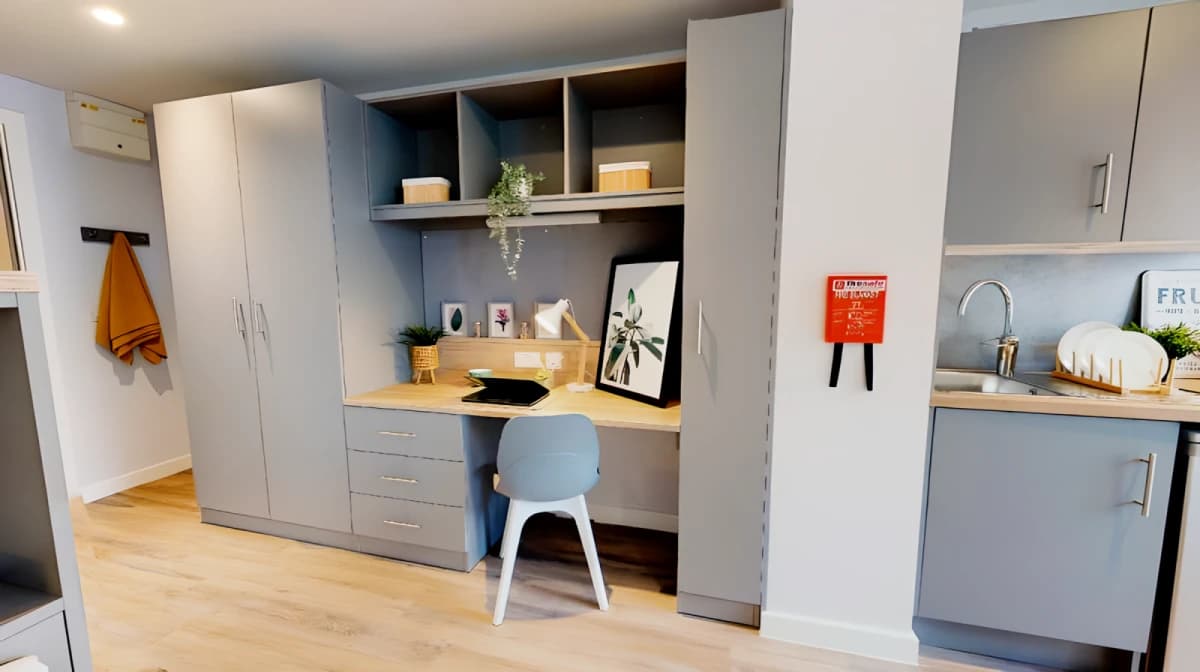 iQ Altus House image