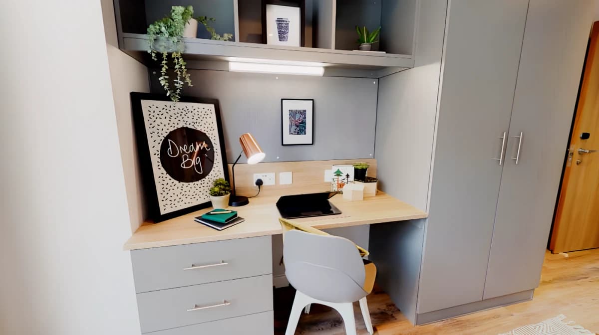 iQ Altus House image