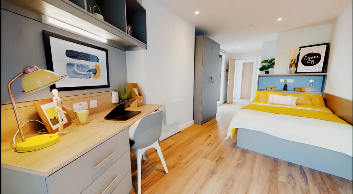 iQ Altus House image