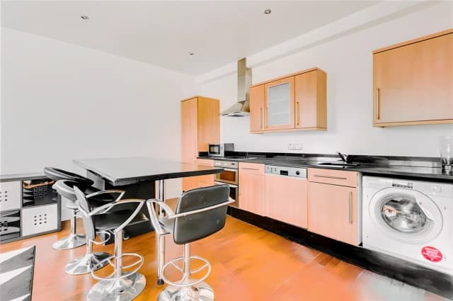 2 Bed / 2 Bath