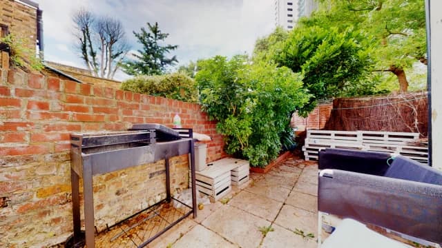 Outdoor Features