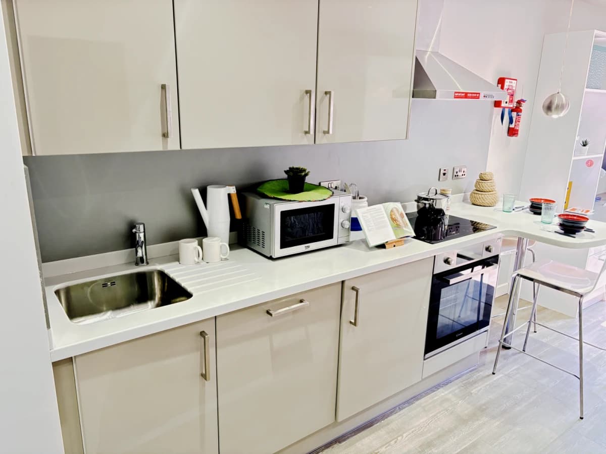 9 De Montfort Mews image