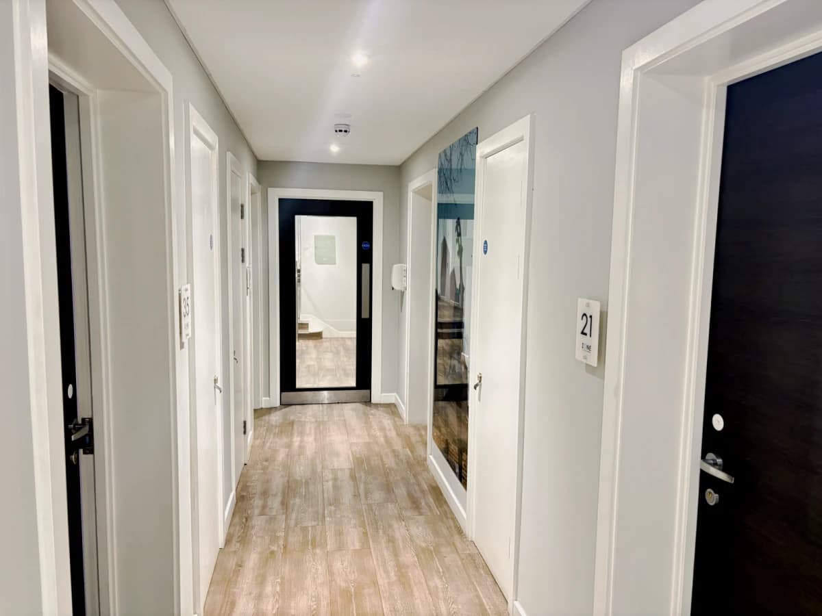 9 De Montfort Mews image