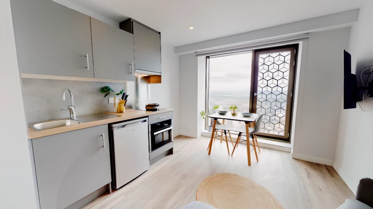 iQ Altus House image