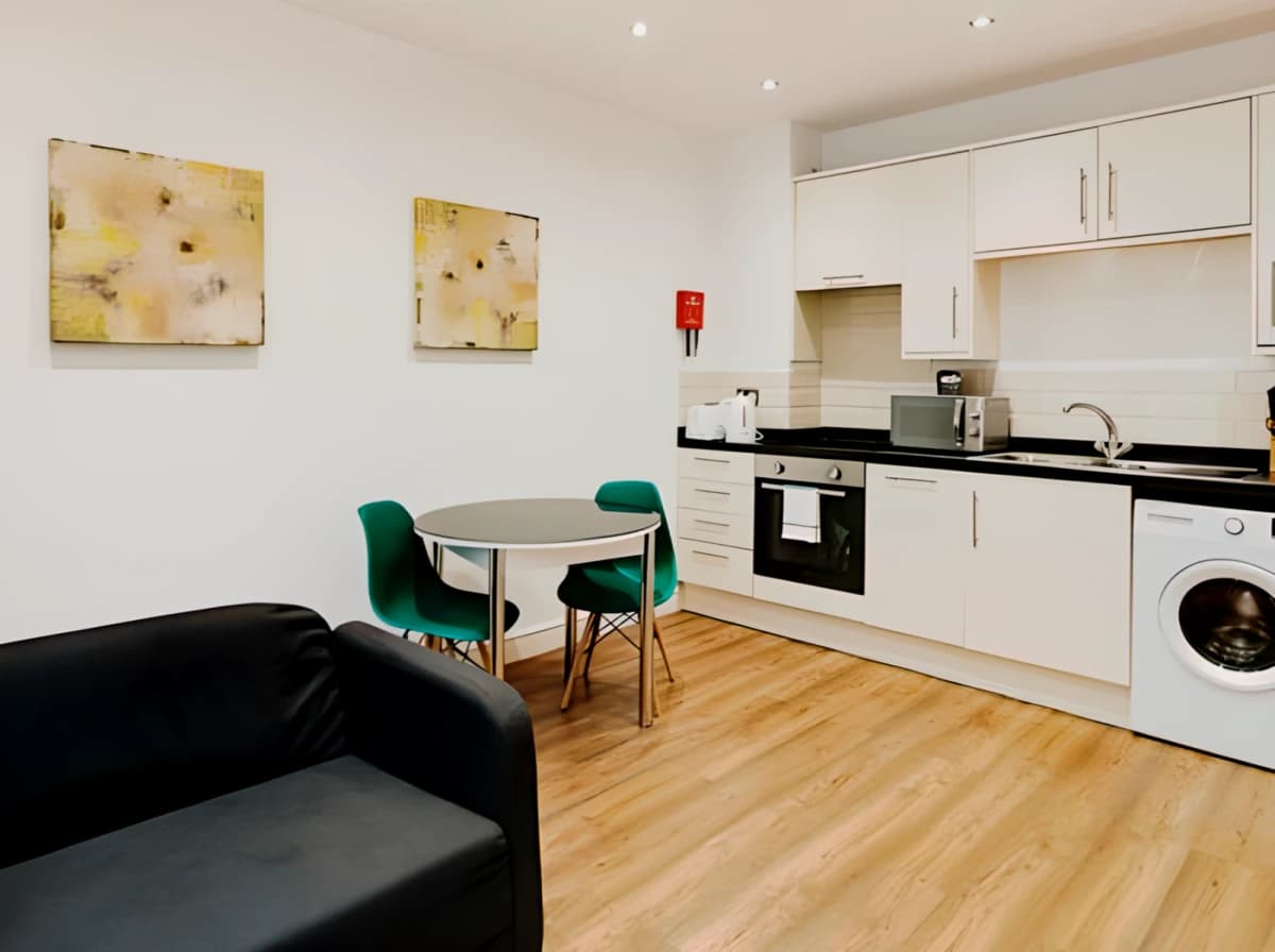 Superior Two Bedroom Apartment