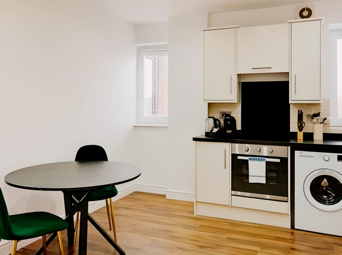 Superior One Bedroom Apartment