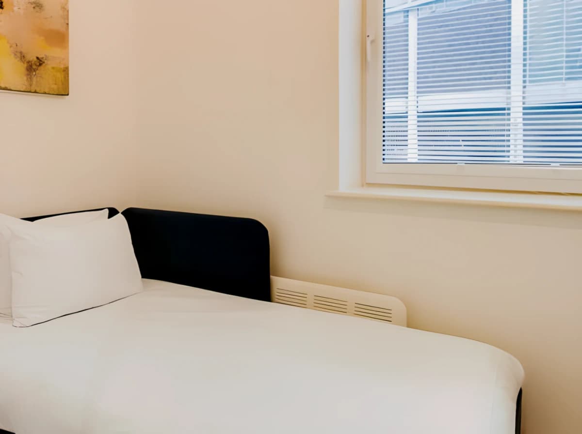 Superior Two Bedroom Apartment