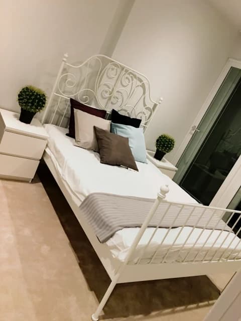 2 Bed / 2 Bath