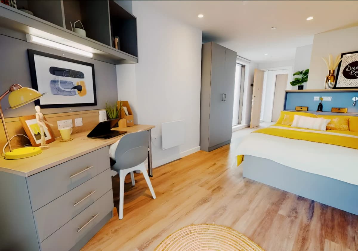 iQ Altus House image