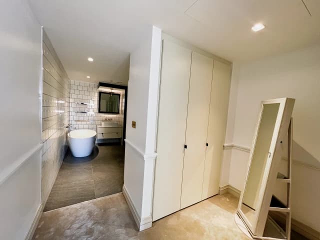 2 Bedroom 2 Bathroom roomA