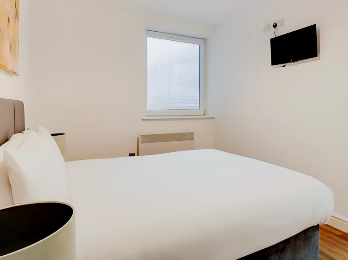 One Bedroom Apartment