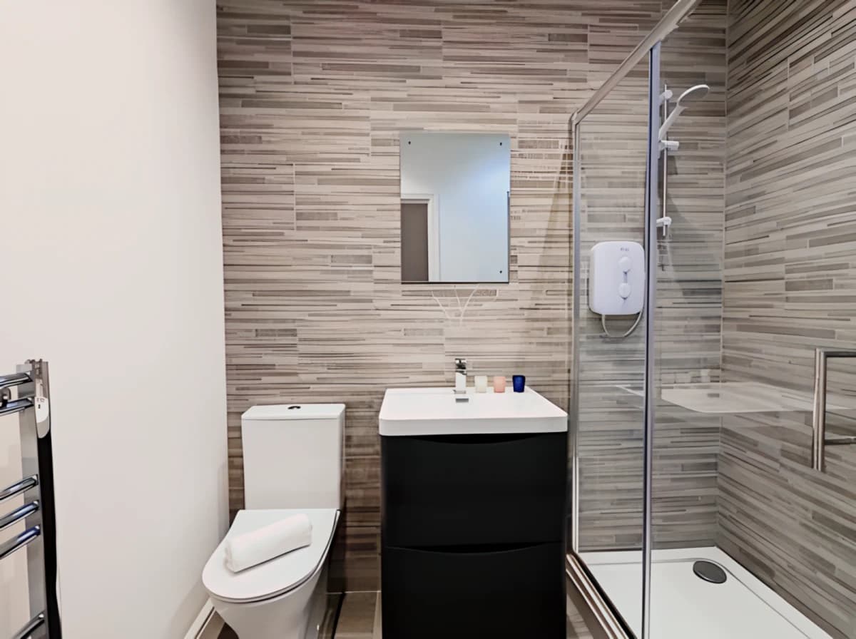 Two Bedroom Apartment - Sleeps 3