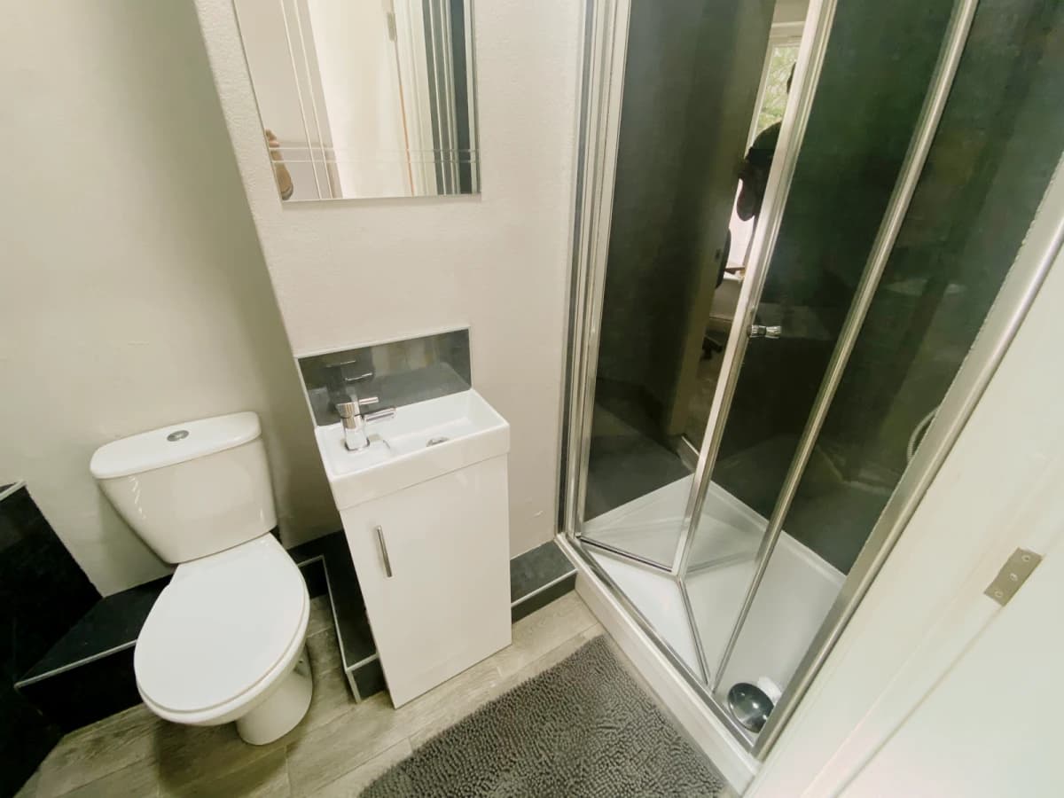 Room 3 - Large