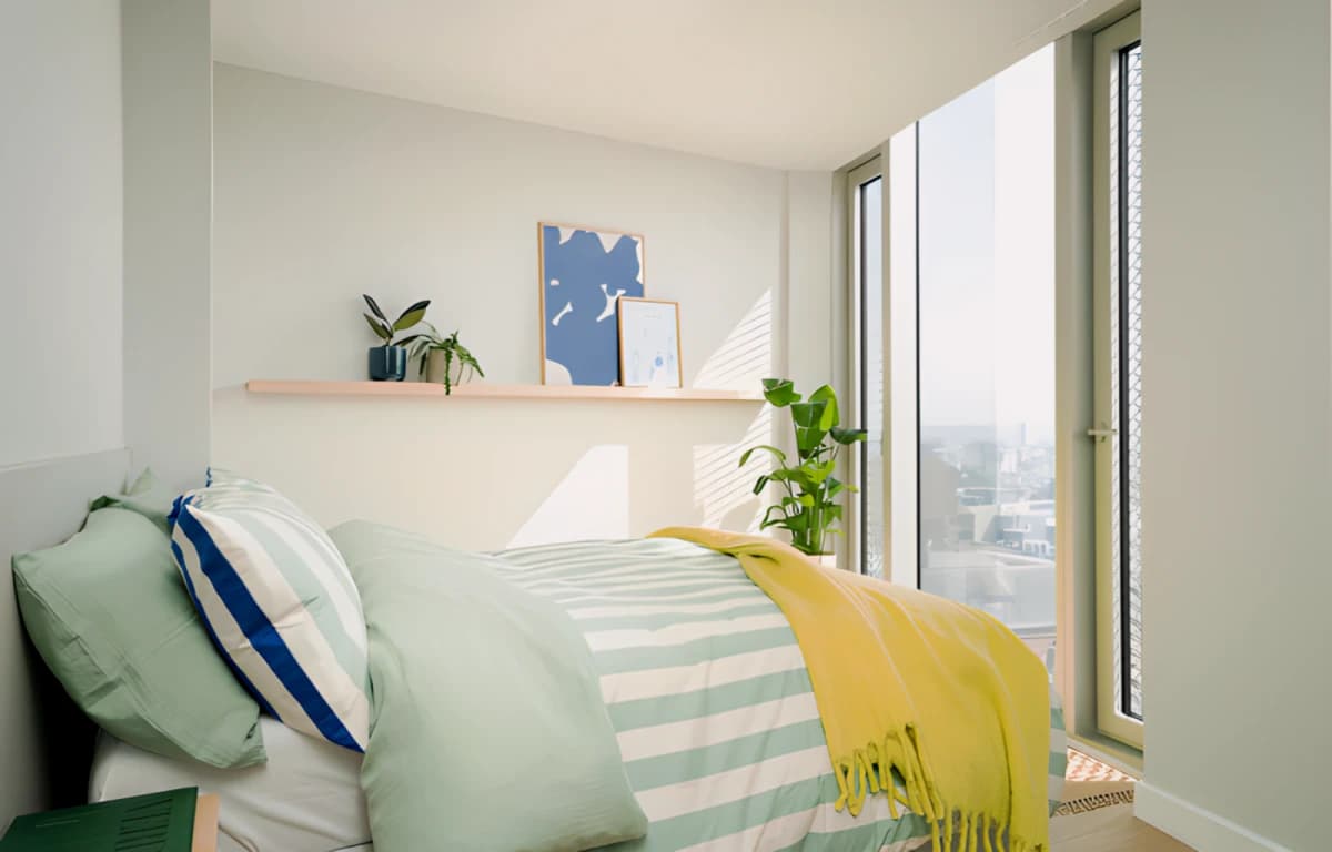 Corner En Suite