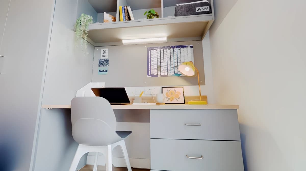 iQ Weaver Place image