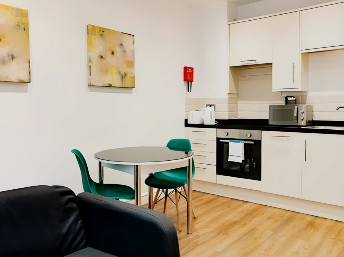 Superior Two Bedroom Apartment