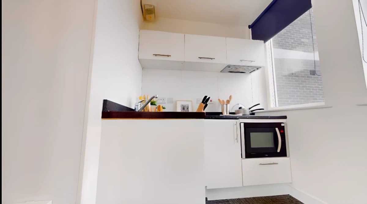 iQ Newland House image