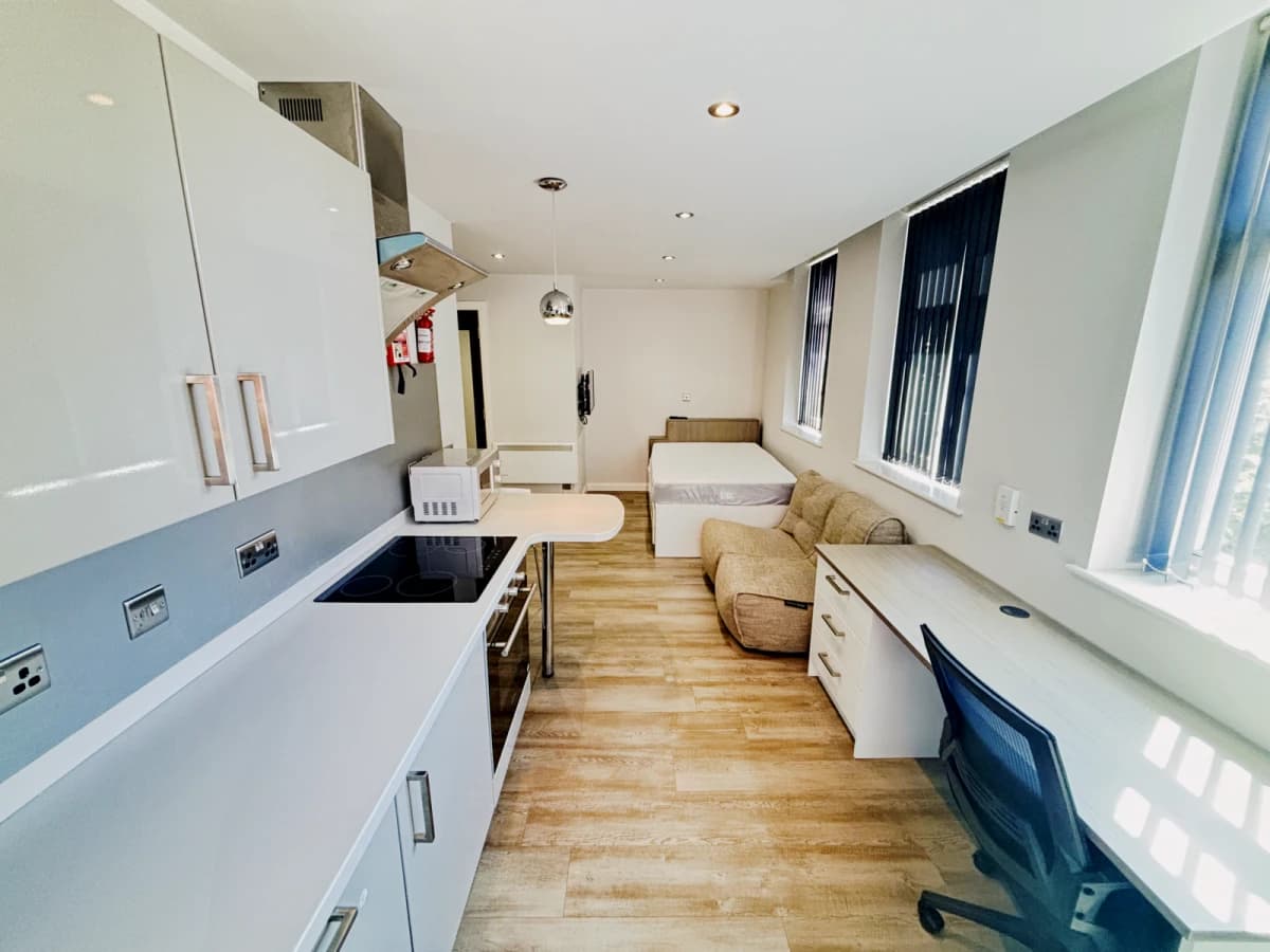 8 West Walk image