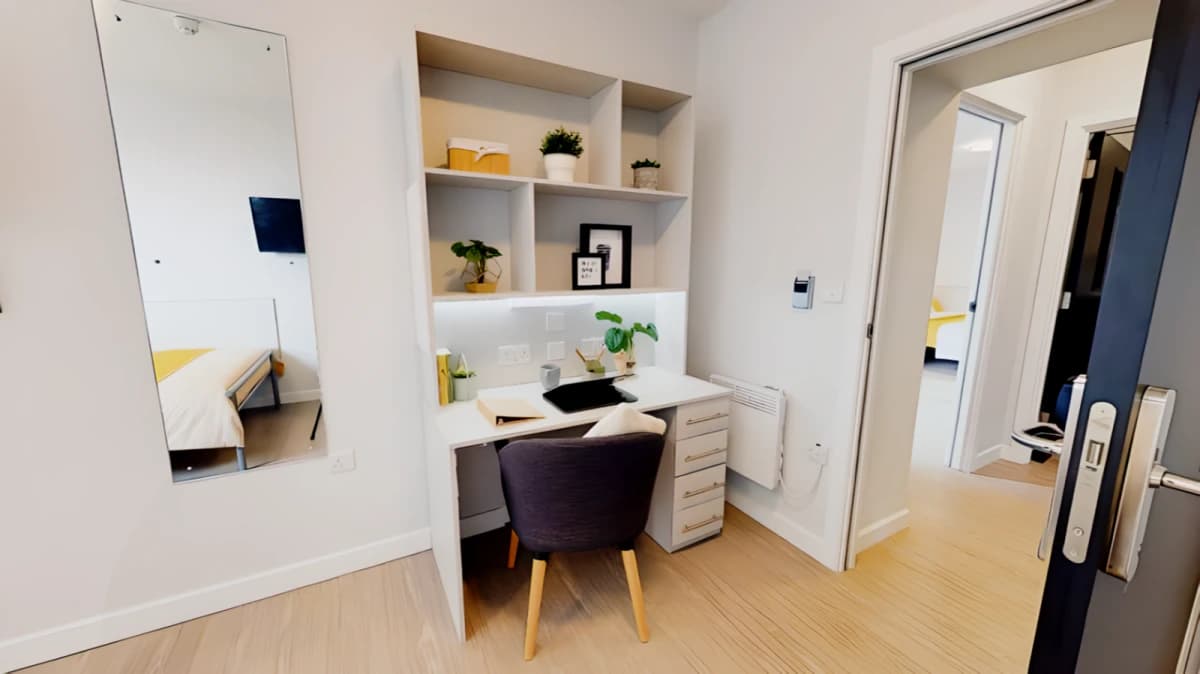 iQ Newland House image 4