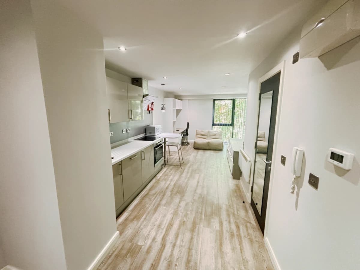 8 West Walk image