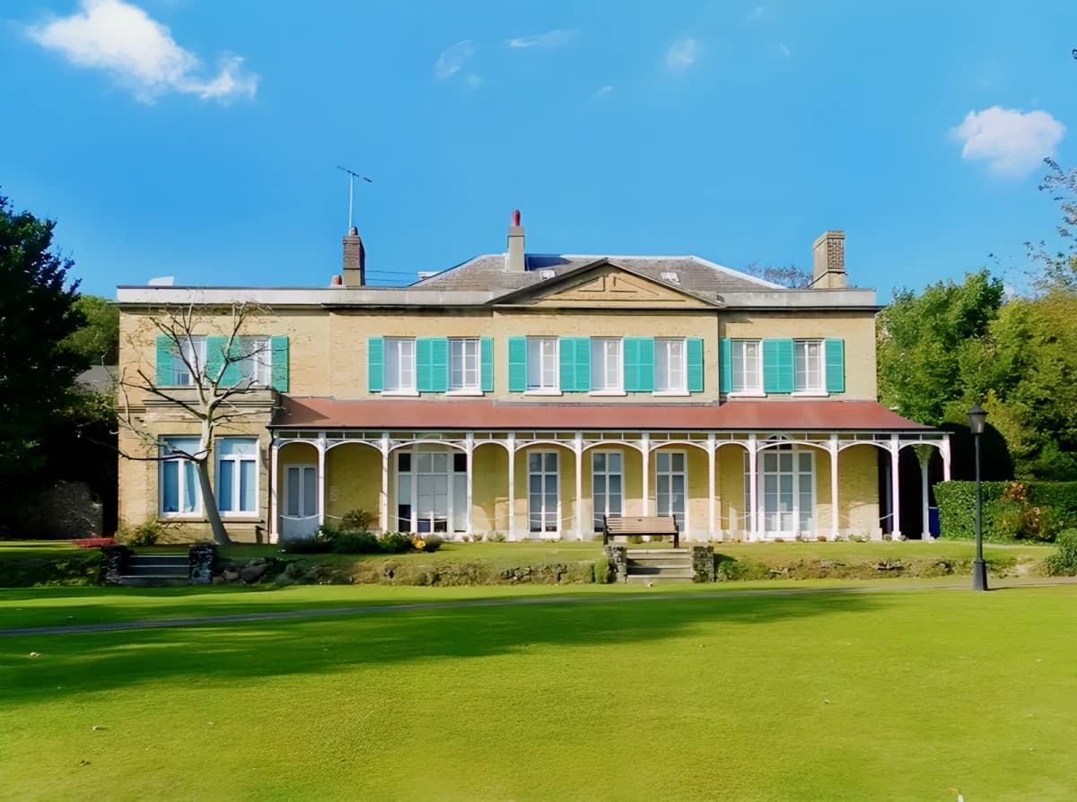 Moulsecoomb Place image 2
