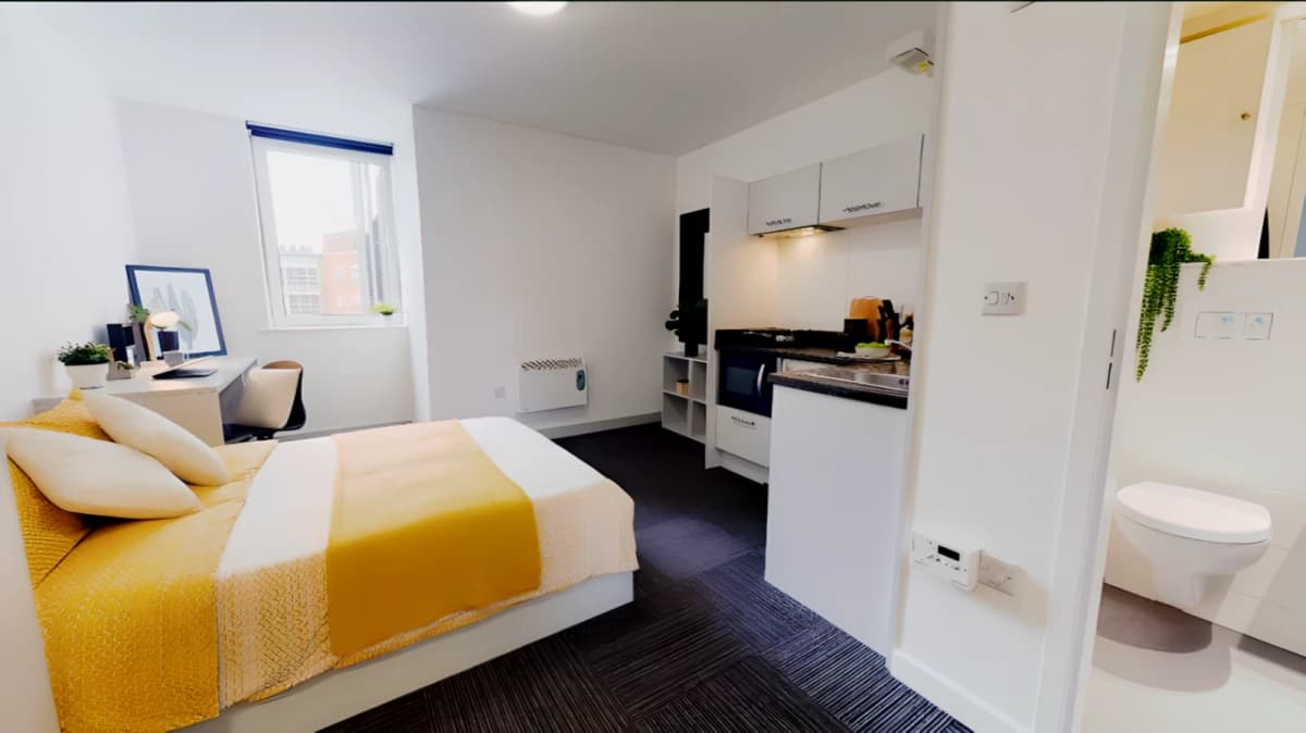 iQ Newland House image