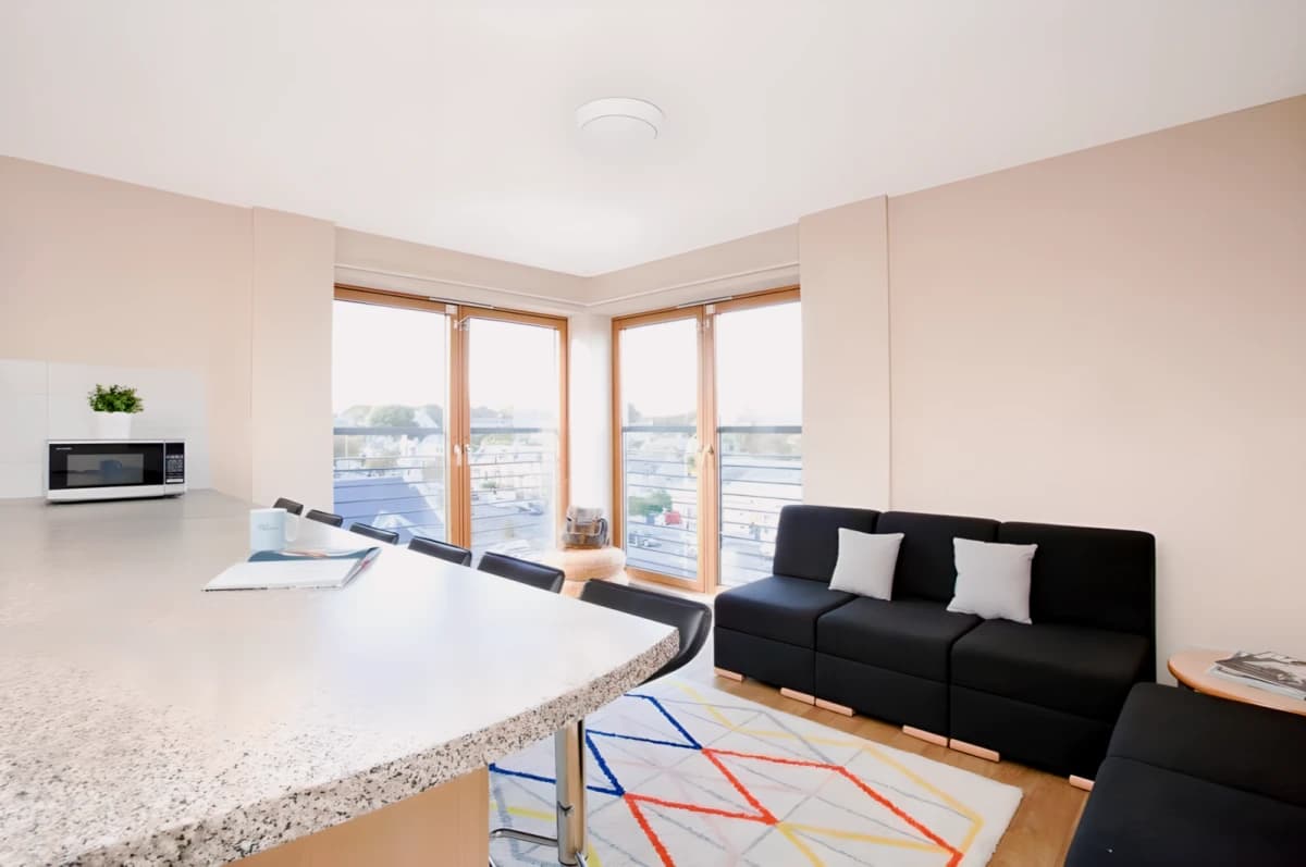 Ensuite-Silver
