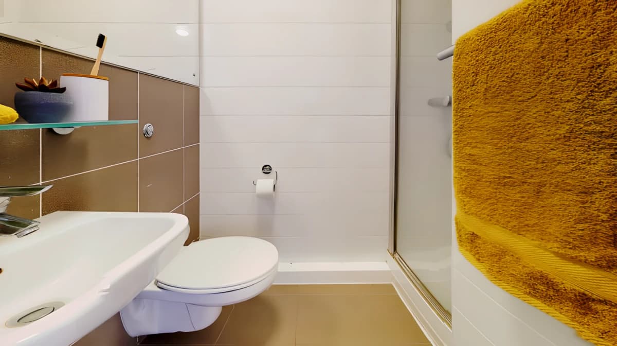 iQ Sterling Court image