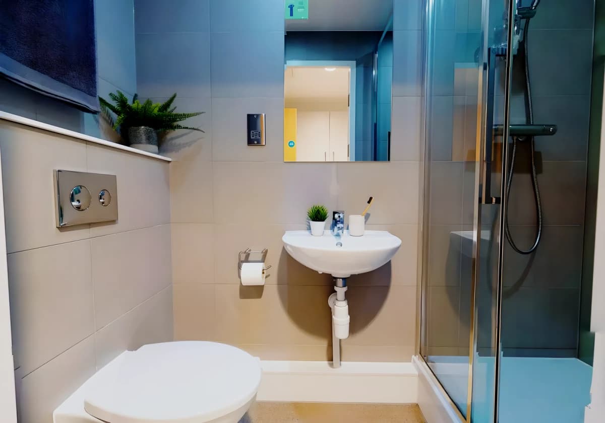 iQ Elgin Place image
