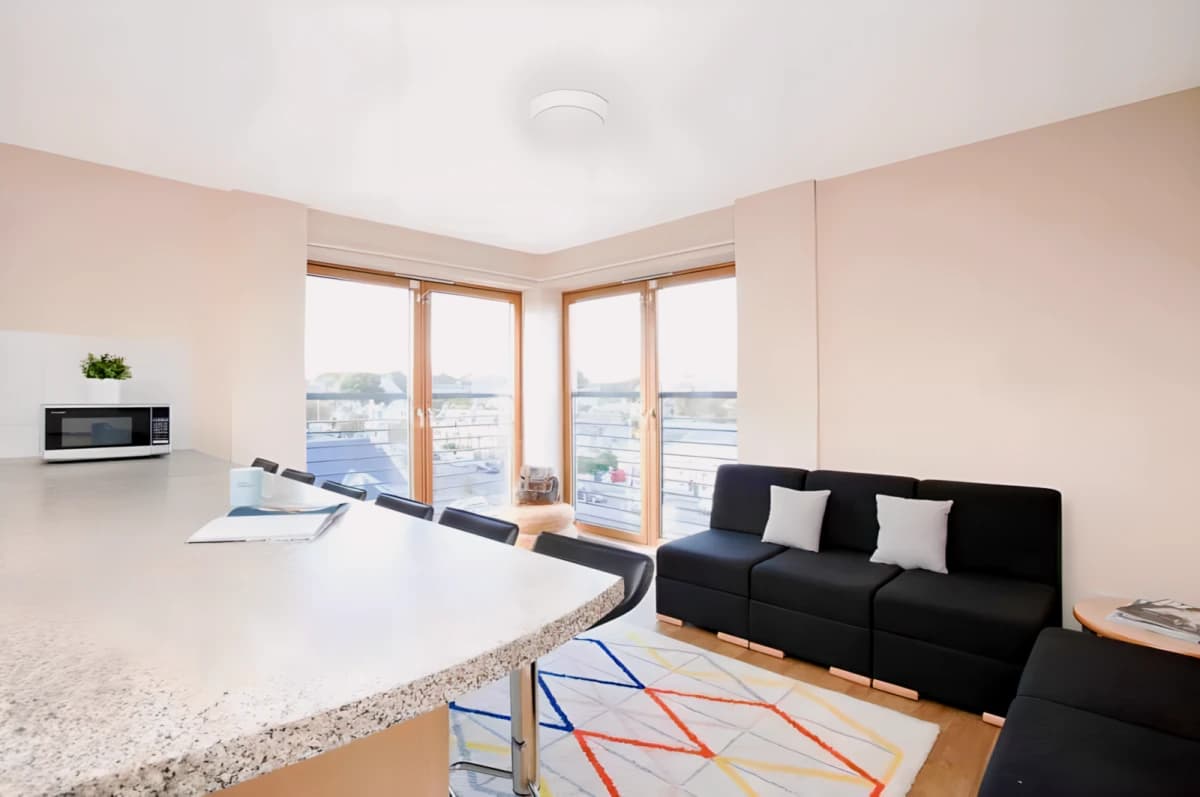Ensuite-Silver