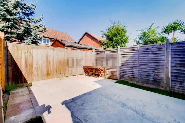 Outdoor Features